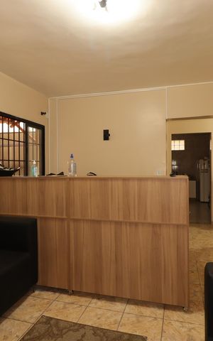Casa para alugar com 360m², 2 quartos e 3 vagasCasa dos Fundos - Sala