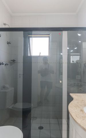 Apartamento à venda com 113m², 1 quarto e 2 vagas Apartamento à venda com 113m², 1 quarto e 2 vagasBanheiro da Suíte 1