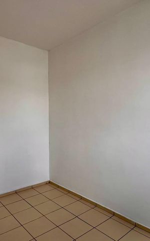 Apartamento à venda com 67m², 4 quartos e 1 vaga Apartamento à venda com 67m², 4 quartos e 1 vagasala