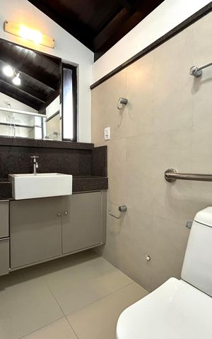 Apartamento para alugar com 102m², 1 quarto e sem vaga Apartamento para alugar com 102m², 1 quarto e sem vagaBanheiro