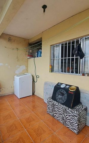 Casa à venda com 100m², 3 quartos e 1 vaga Casa à venda com 100m², 3 quartos e 1 vagaSacada - Casa 3