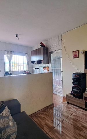 Casa à venda com 100m², 3 quartos e 1 vaga Casa à venda com 100m², 3 quartos e 1 vagaSala - Casa 3