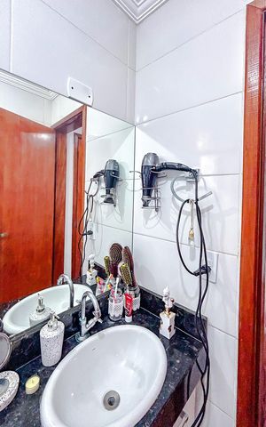 Casa de condomínio à venda com 141m², 3 quartos e 2 vagasBanheiro da Suíte