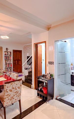Casa de condomínio à venda com 141m², 3 quartos e 2 vagasCozinha