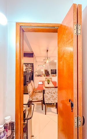 Casa de condomínio à venda com 141m², 3 quartos e 2 vagasLavabo
