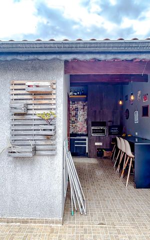 Casa de condomínio à venda com 141m², 3 quartos e 2 vagasÁrea externa