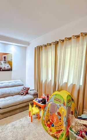 Casa de condomínio à venda com 141m², 3 quartos e 2 vagasSala