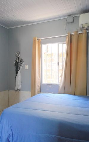 Casa à venda com 100m², 2 quartos e sem vagaSala