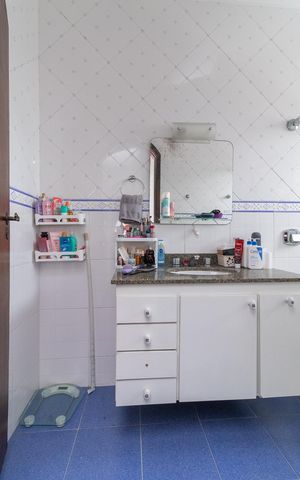 Casa à venda com 315m², 4 quartos e 4 vagasBanheiro da Suíte 1