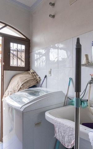 Casa à venda com 315m², 4 quartos e 4 vagasÁrea de Serviço