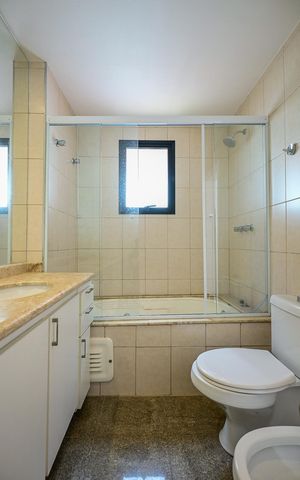 Apartamento para alugar com 160m², 3 quartos e 4 vagasBanheiro Suíte 3