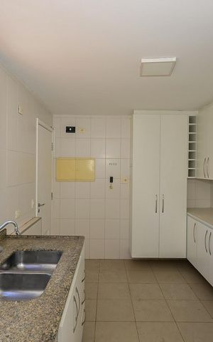 Apartamento para alugar com 160m², 3 quartos e 4 vagasCozinha