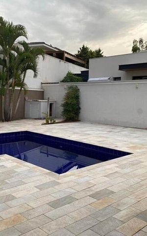 Casa de condomínio à venda com 340m², 3 quartos e 3 vagas
