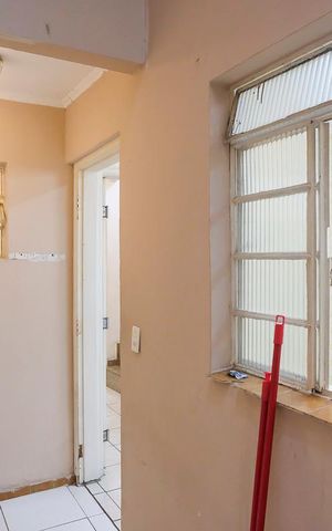 Casa para alugar com 200m², 2 quartos e 1 vagaÁrea de serviço