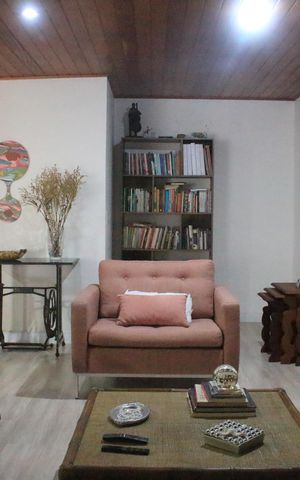 Casa à venda com 299m², 3 quartos e 4 vagasSala