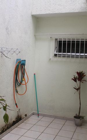 Casa à venda com 299m², 3 quartos e 4 vagasQuintal