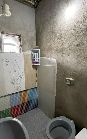 Casa à venda com 186m², 4 quartos e 3 vagasBanheiro 1 da casa 1 