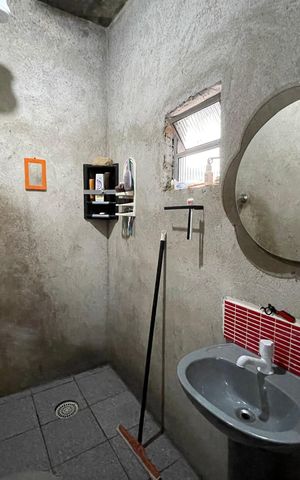 Casa à venda com 186m², 4 quartos e 3 vagasBanheiro 3 da casa 1