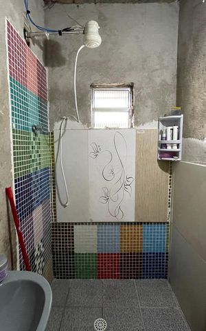 Casa à venda com 186m², 4 quartos e 3 vagasBanheiro 1 da casa 1