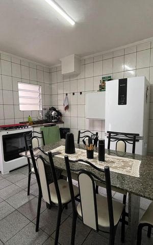 Casa à venda com 186m², 4 quartos e 3 vagasCozinha da casa 1