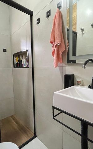 Casa à venda com 186m², 4 quartos e 3 vagasBanheiro 2 da casa 1