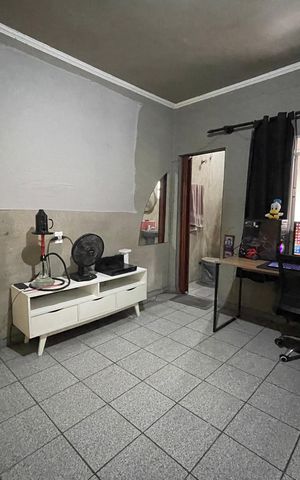 Casa à venda com 186m², 4 quartos e 3 vagasSala casa 1