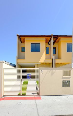 Casa para alugar com 102m², 2 quartos e 2 vagasFachada