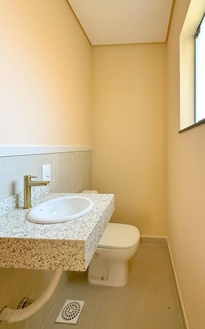 Casa para alugar com 102m², 2 quartos e 2 vagasLavabo