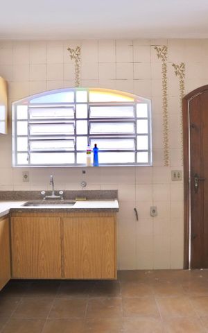 Casa à venda com 69m², 2 quartos e sem vaga Casa à venda com 69m², 2 quartos e sem vagaCozinha