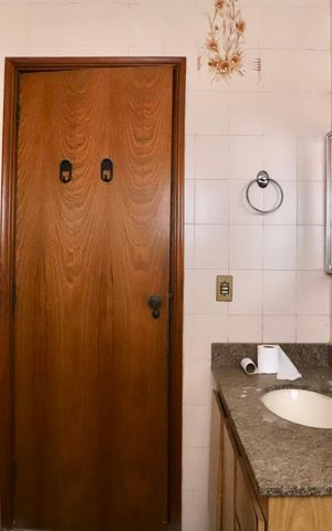 Casa à venda com 69m², 2 quartos e sem vaga Casa à venda com 69m², 2 quartos e sem vagaBanheiro