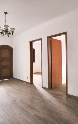 Casa à venda com 69m², 2 quartos e sem vaga Casa à venda com 69m², 2 quartos e sem vagaSala