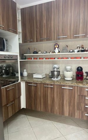 Casa de condomínio para alugar com 200m², 2 quartos e 2 vagasCozinha