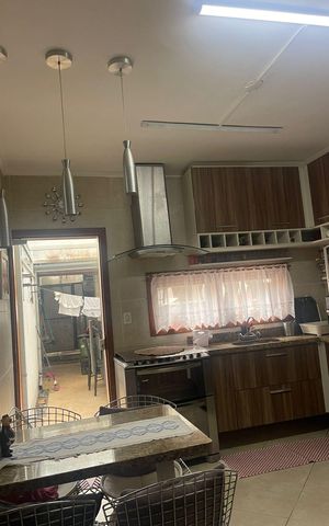 Casa de condomínio para alugar com 200m², 2 quartos e 2 vagasCozinha