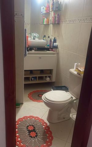 Casa de condomínio para alugar com 200m², 2 quartos e 2 vagasBanheiro