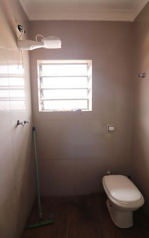 Casa à venda com 250m², 3 quartos e 2 vagasBanheiro Social 2