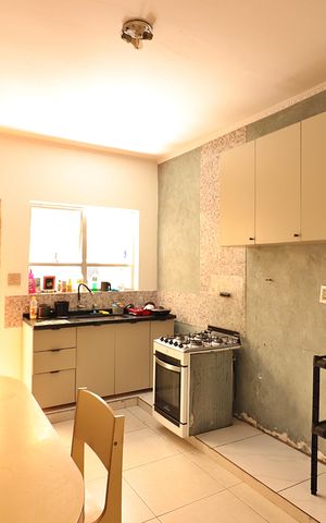 Casa à venda com 250m², 3 quartos e 2 vagasCozinha 