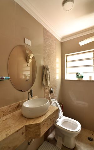 Casa à venda com 250m², 3 quartos e 2 vagasBanheiro Social 1