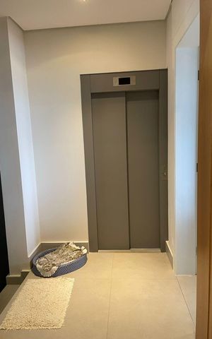 Casa de condomínio à venda com 650m², 4 quartos e 5 vagasentrada