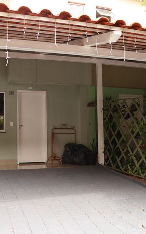 Casa à venda com 120m², 3 quartos e 2 vagasGaragem