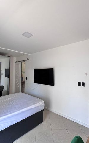 Apartamento à venda com 183m², 3 quartos e 2 vagas Apartamento à venda com 183m², 3 quartos e 2 vagasSuíte 2