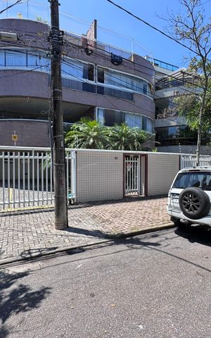 Apartamento à venda com 183m², 3 quartos e 2 vagas Apartamento à venda com 183m², 3 quartos e 2 vagasFachada