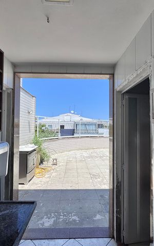 Apartamento à venda com 183m², 3 quartos e 2 vagas Apartamento à venda com 183m², 3 quartos e 2 vagasÁrea de Serviço
