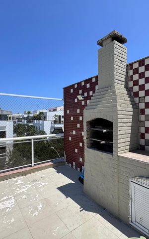 Apartamento à venda com 183m², 3 quartos e 2 vagas Apartamento à venda com 183m², 3 quartos e 2 vagasTerraço