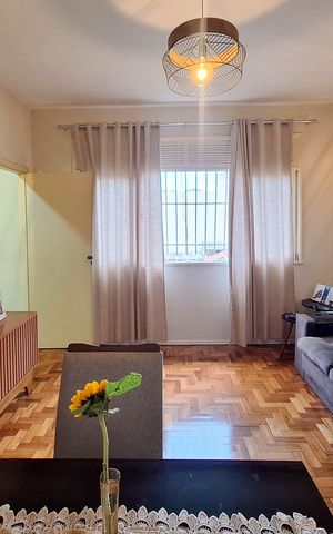 Apartamento à venda com 85m², 3 quartos e sem vaga Apartamento à venda com 85m², 3 quartos e sem vagaSala