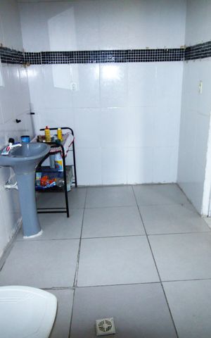Casa à venda com 324m², 6 quartos e sem vagaBanheiro/Anexo
