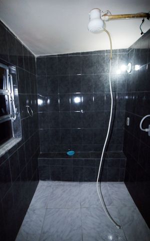 Casa à venda com 324m², 6 quartos e sem vagaBanheiro 2