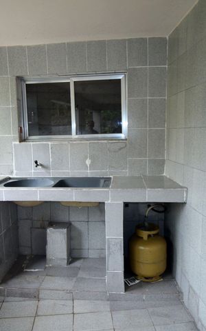 Casa à venda com 324m², 6 quartos e sem vagaÁrea de Serviço