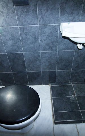 Casa à venda com 324m², 6 quartos e sem vagaBanheiro 2