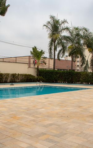 Apartamento à venda com 69m², 3 quartos e 1 vagaÁREA COMUM - PISCINA