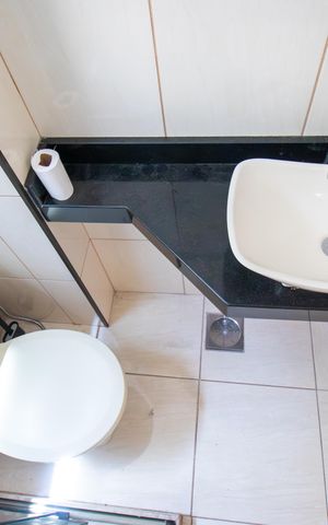 Apartamento à venda com 52m², 2 quartos e 1 vaga Apartamento à venda com 52m², 2 quartos e 1 vagaBanheiro